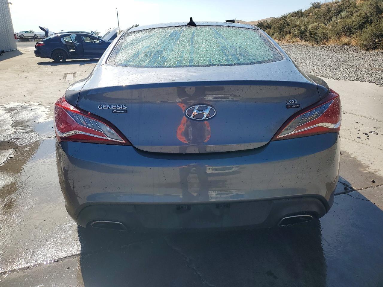 2015 Hyundai Genesis Coupe 3.8 R-Spec - zdjęcie 6