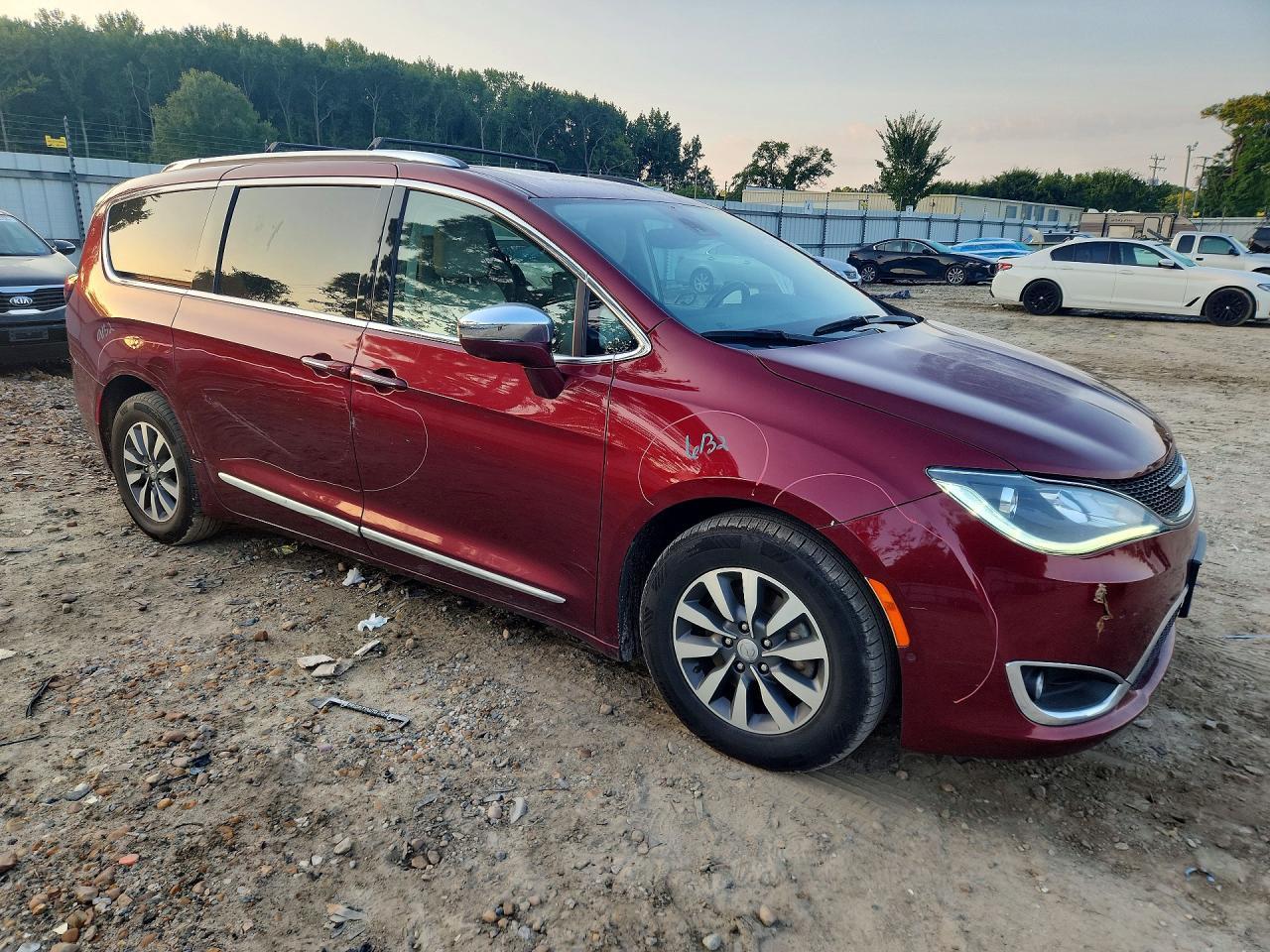2020 Chrysler Pacifica Hybrid Limited - zdjęcie 4