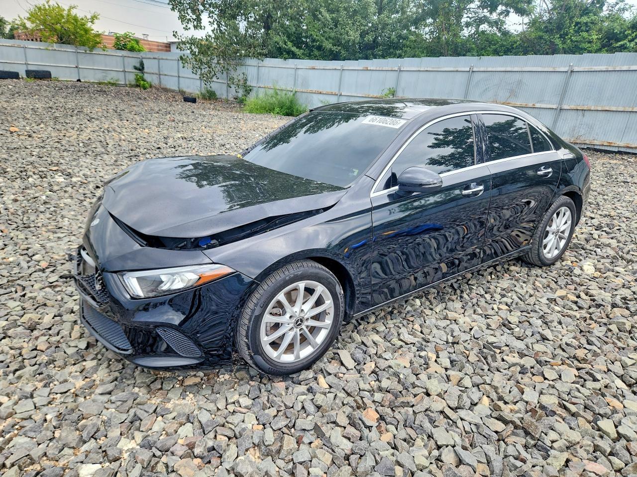 2020 Mercedes-Benz A 220 4Matic - zdjęcie główne