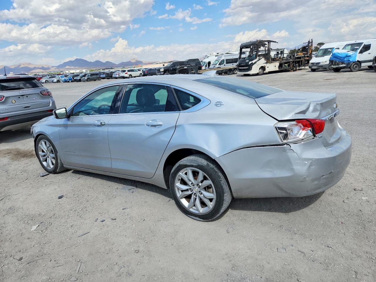 2017 Chevrolet Impala Lt - zdjęcie 2