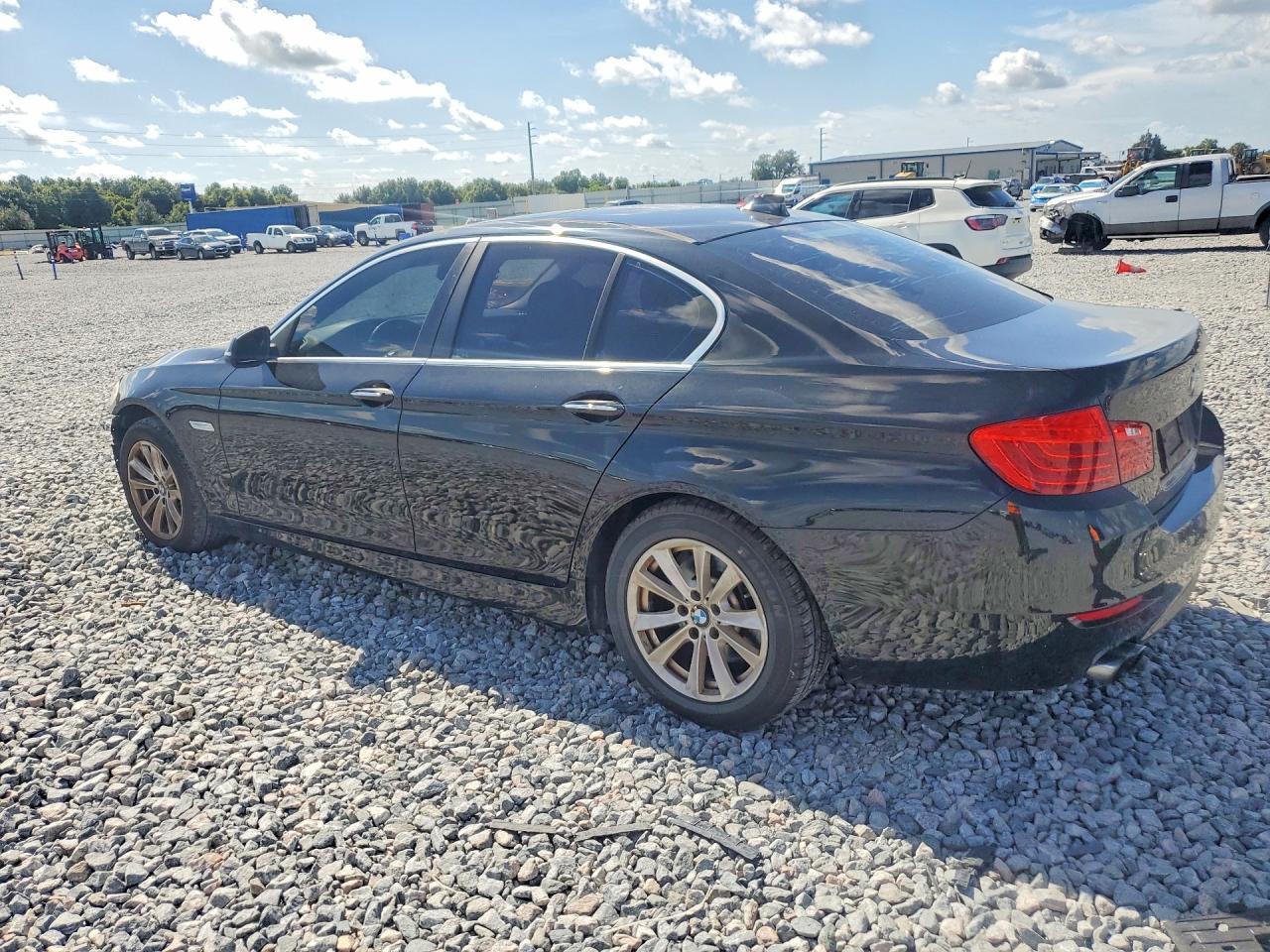 2015 BMW 528 I - zdjęcie 2