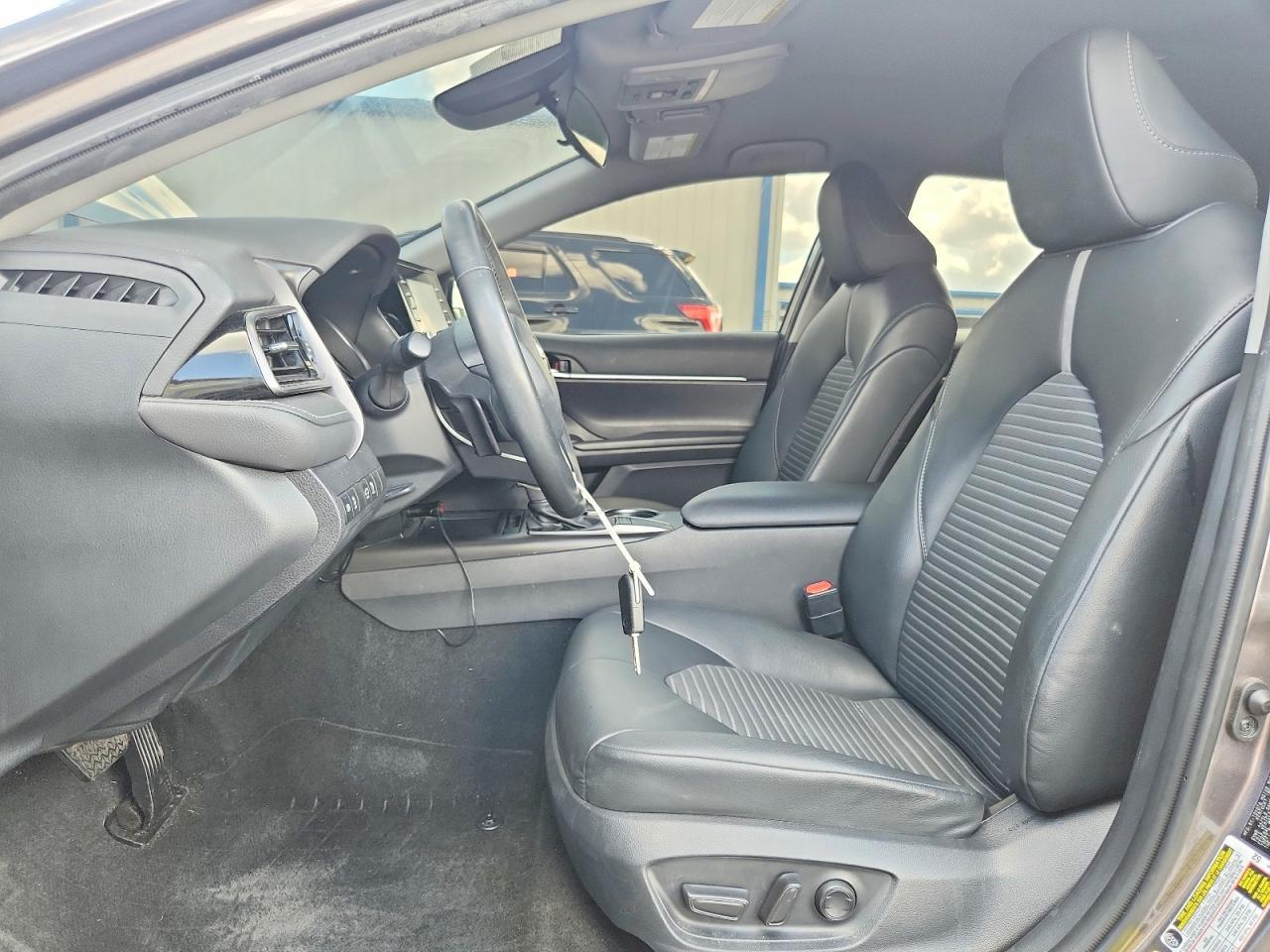 2023 Toyota Camry Se - zdjęcie 7