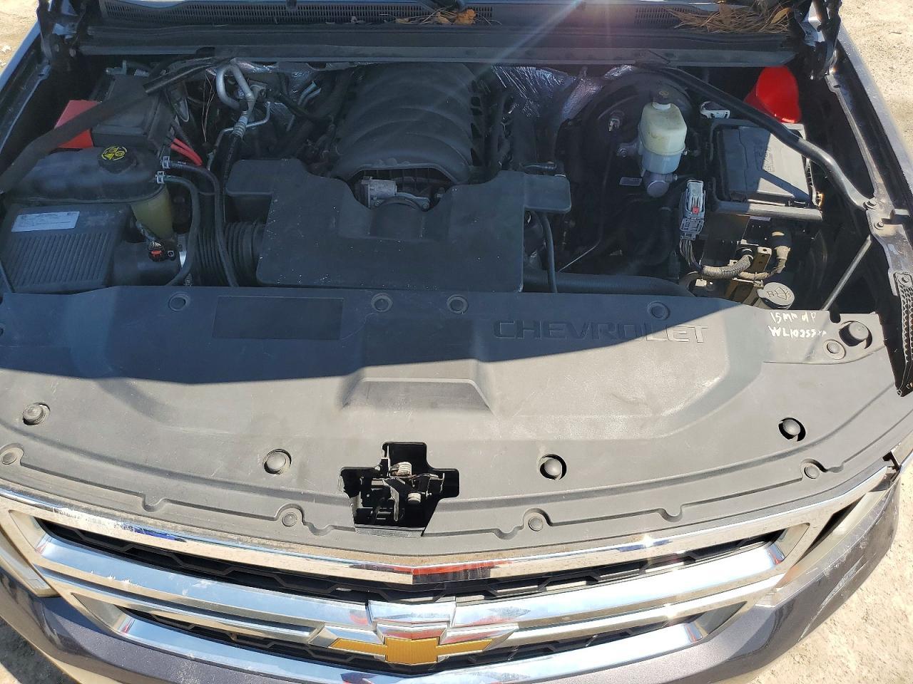 2016 Chevrolet Suburban K1500 Lt - zdjęcie 12