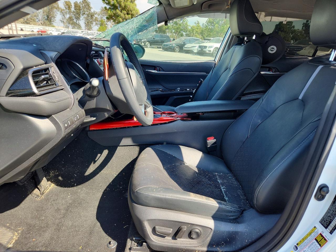 2020 Toyota Camry Xse - zdjęcie 7
