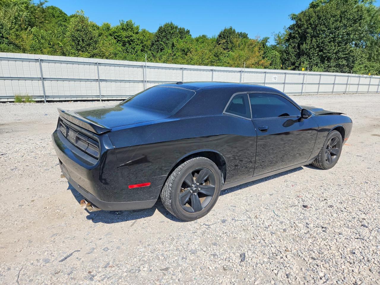 2021 Dodge Challenger Sxt - zdjęcie 3