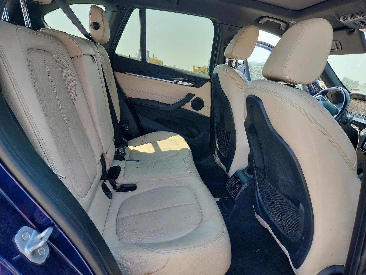 2017 BMW X1 xDrive28I - zdjęcie 11