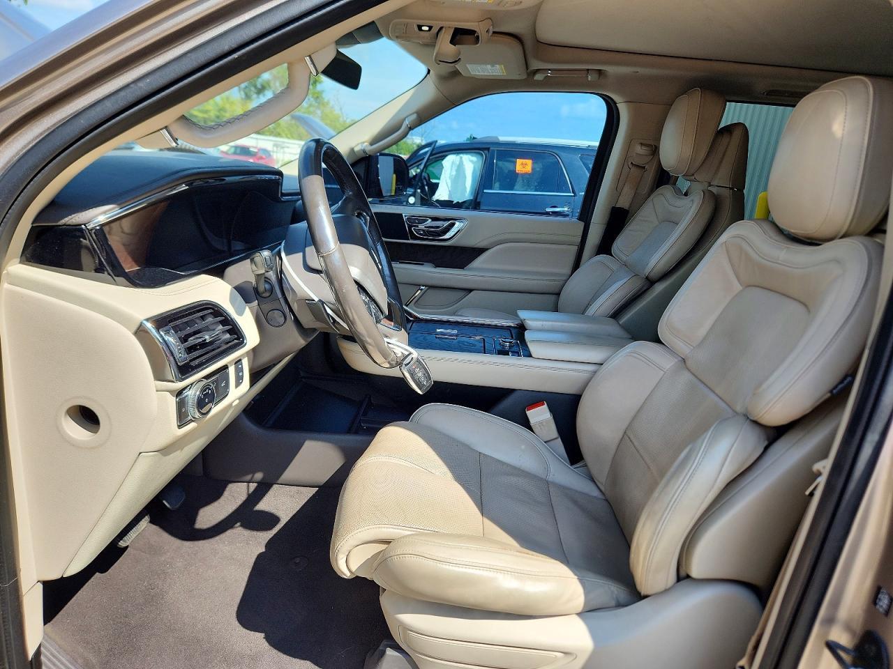 2019 Lincoln Navigator Reserve - zdjęcie 7