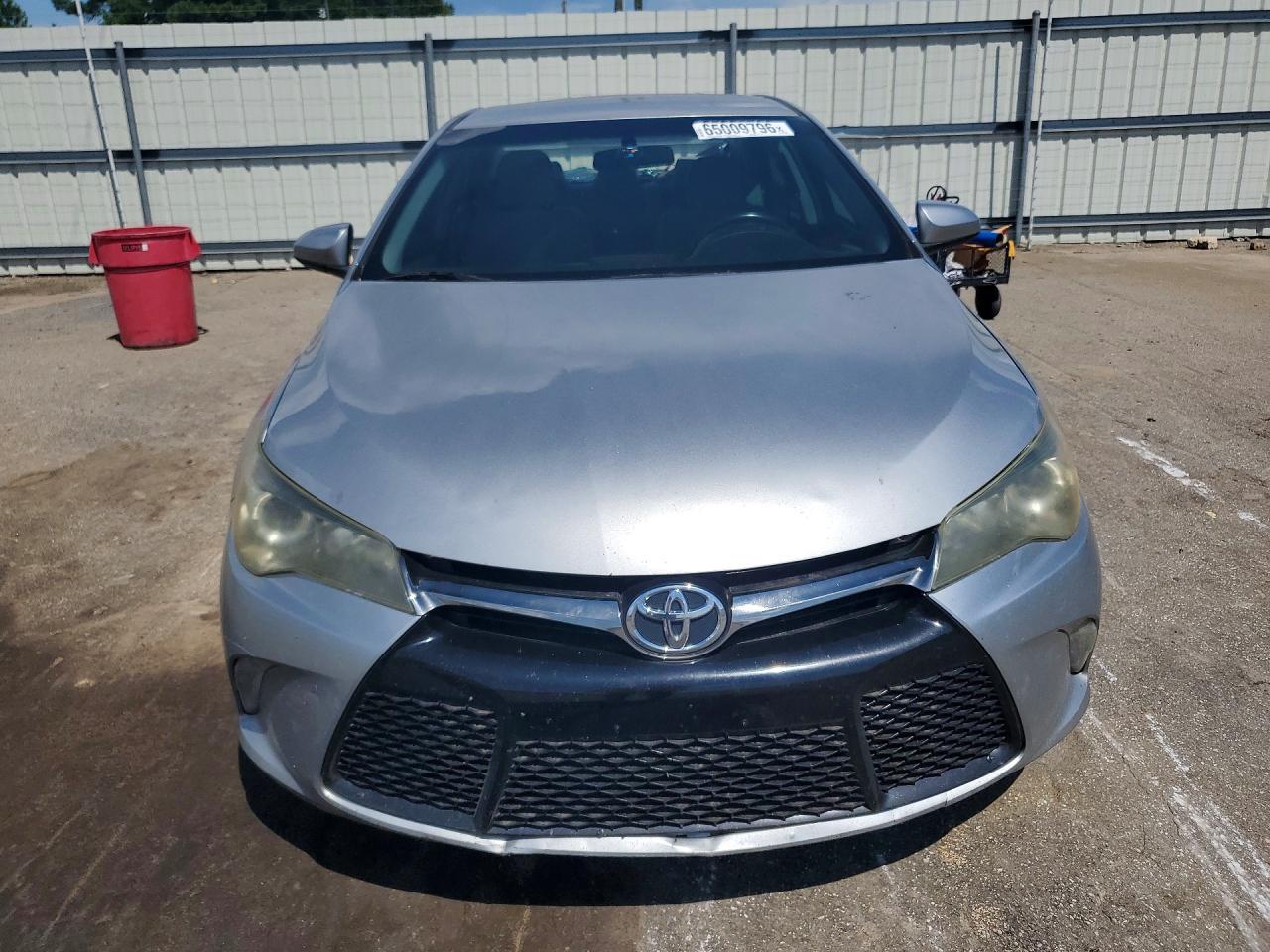 2016 Toyota Camry Xse - zdjęcie 5