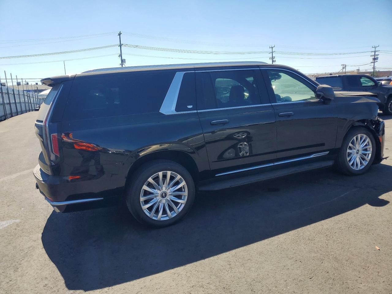 2021 Cadillac Escalade Esv Luxury - zdjęcie 3