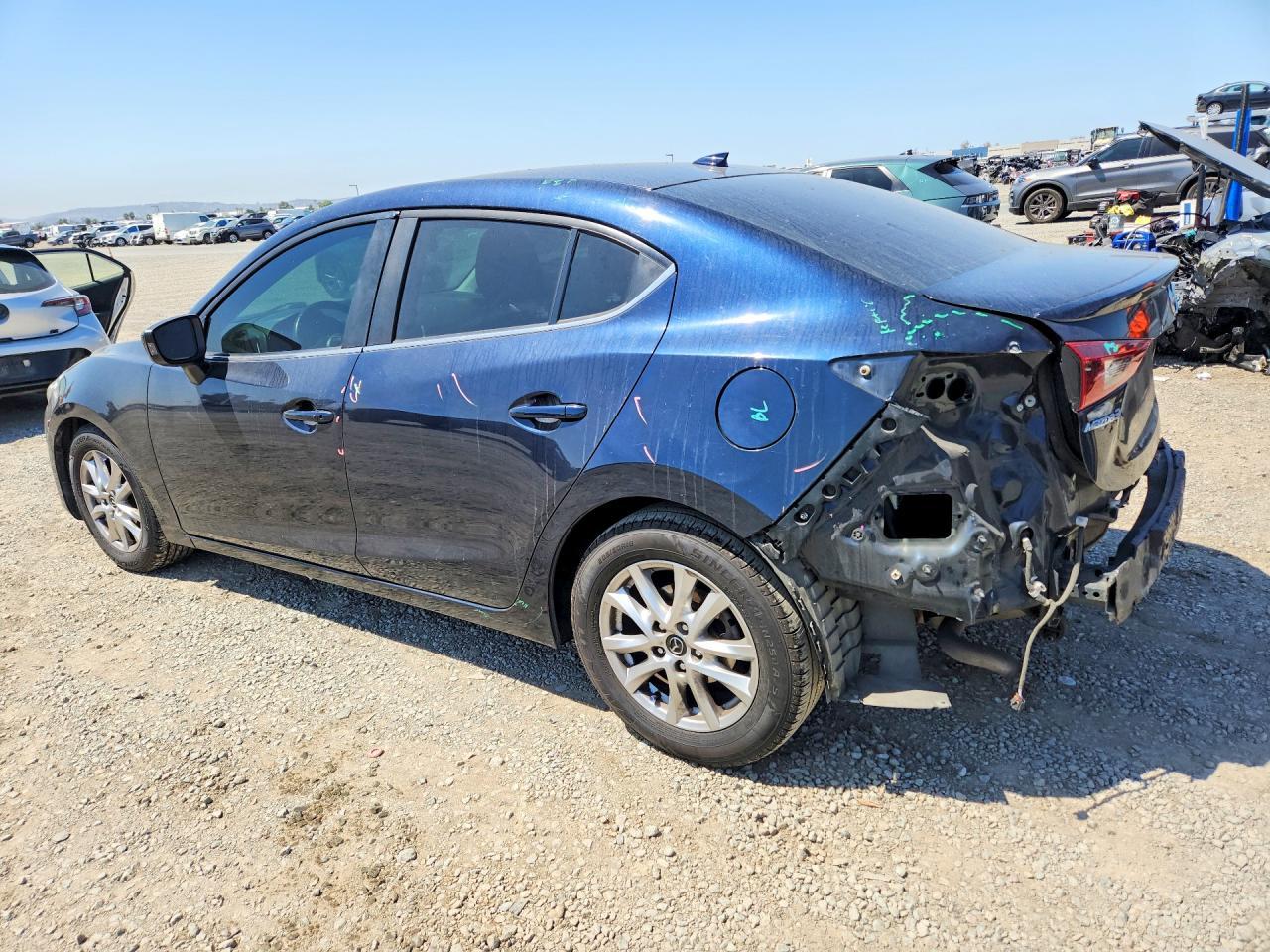 2016 Mazda 3 Grand Touring - zdjęcie 2