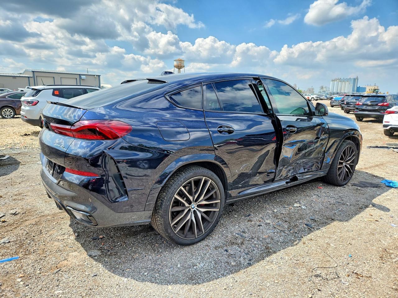 2024 BMW X6 xDrive40I - zdjęcie 3