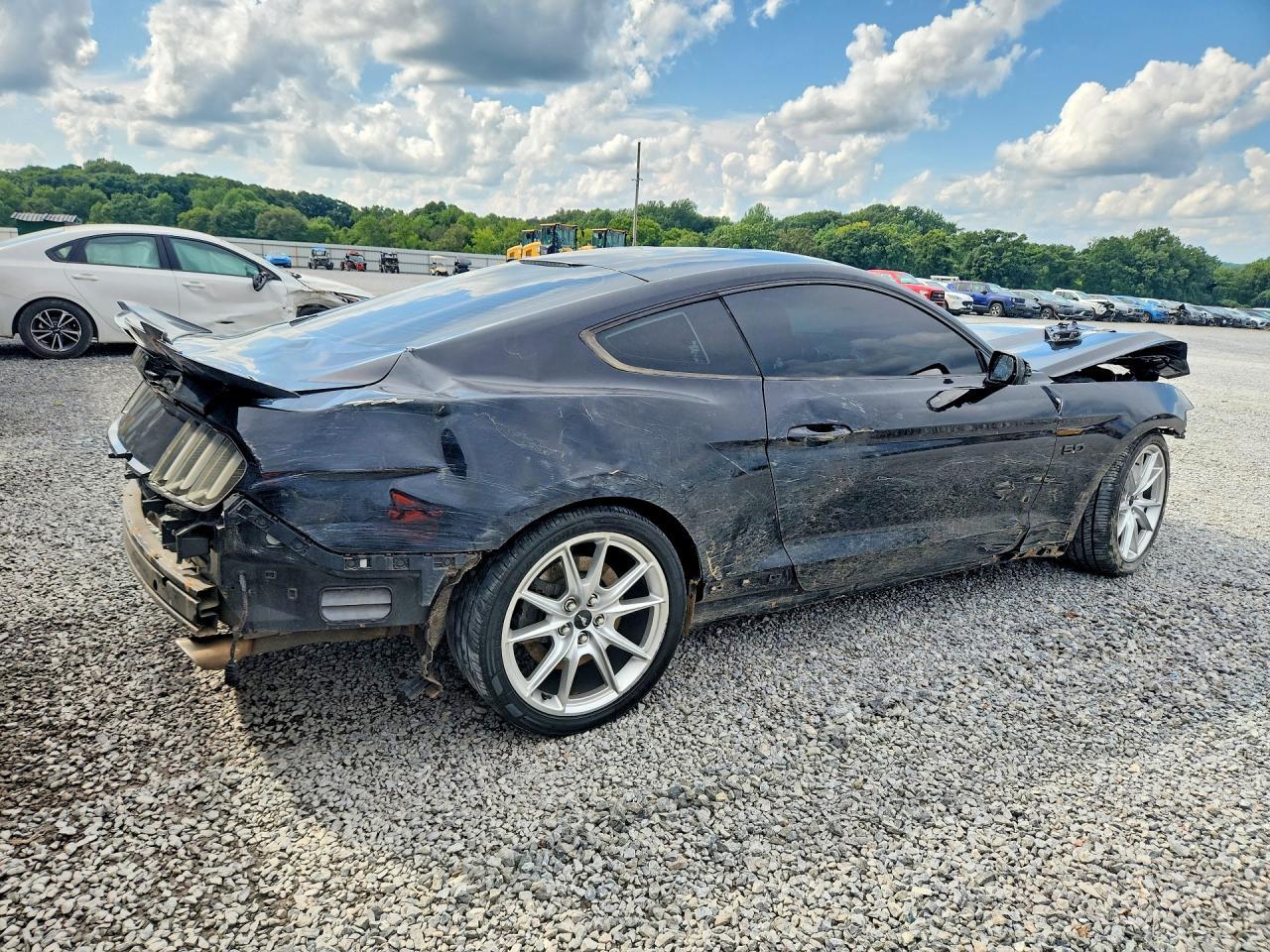 2017 Ford Mustang Gt - zdjęcie 3