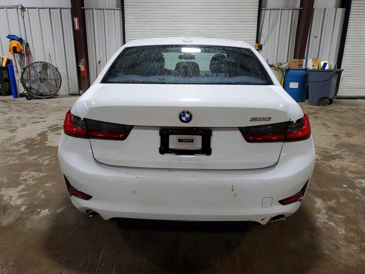 2019 BMW 330I - zdjęcie 6