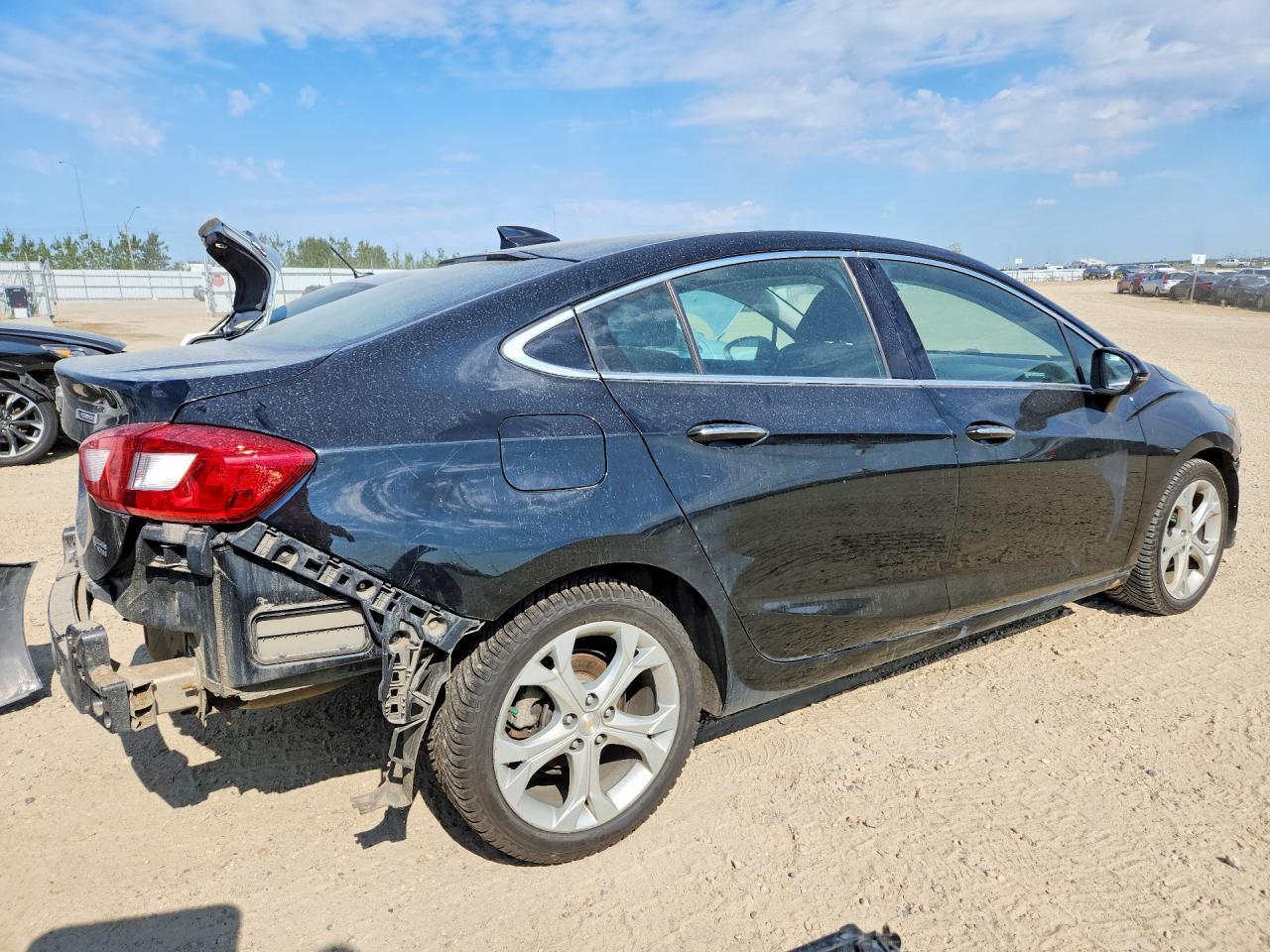 2018 Chevrolet Cruze Premier - zdjęcie 3