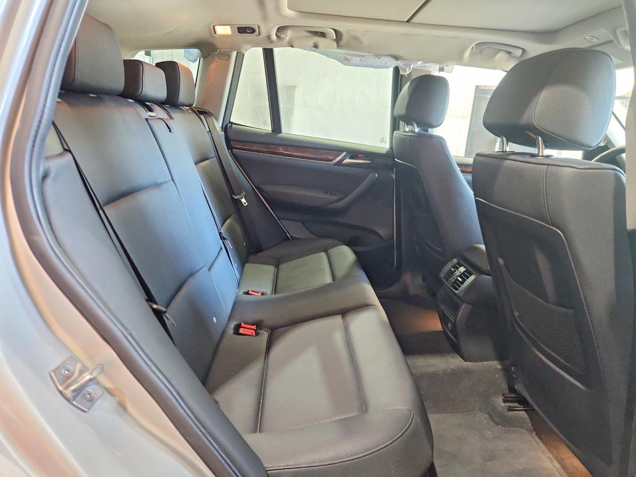 2017 BMW X3 xDrive28I - zdjęcie 11