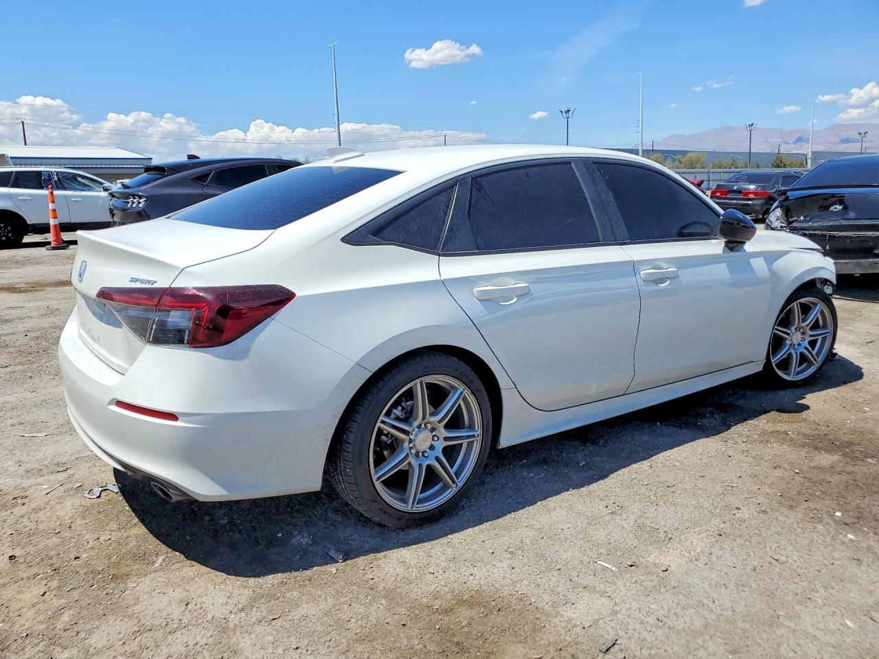 2025 Honda Civic Sport - zdjęcie 3