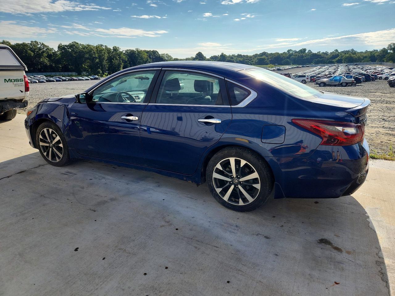2017 Nissan Altima 2.5 Sr - zdjęcie 2