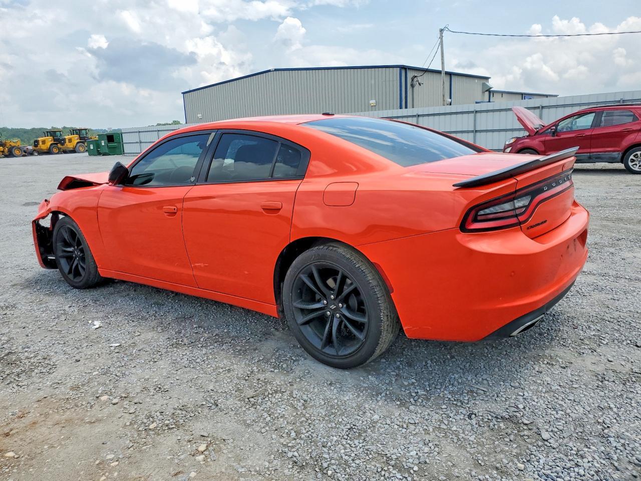 2018 Dodge Charger Sxt - zdjęcie 2