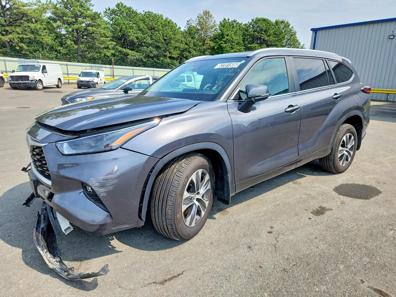 2024 Toyota Highlander Xle - zdjęcie główne