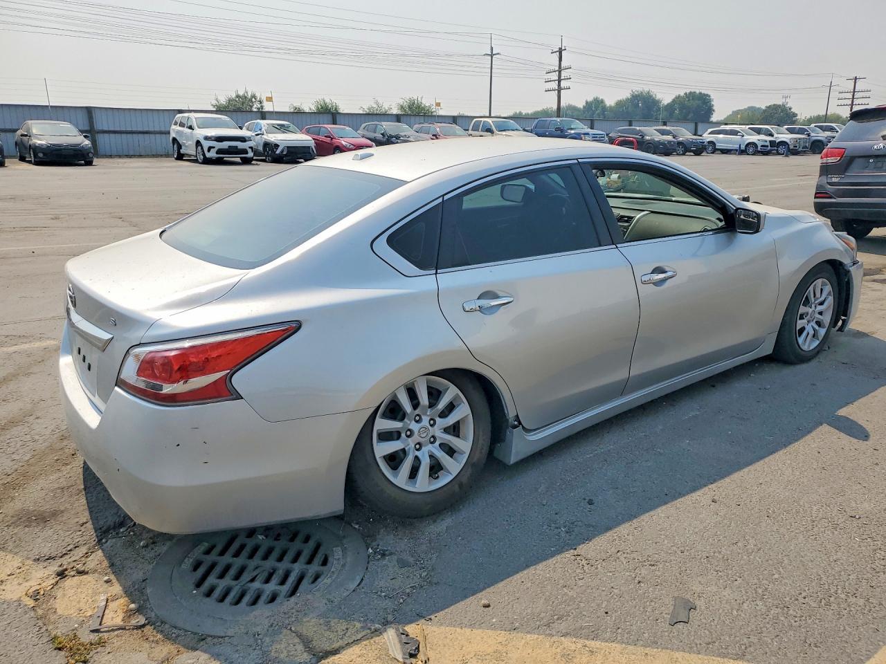 2015 Nissan Altima 2.5 S - zdjęcie 3
