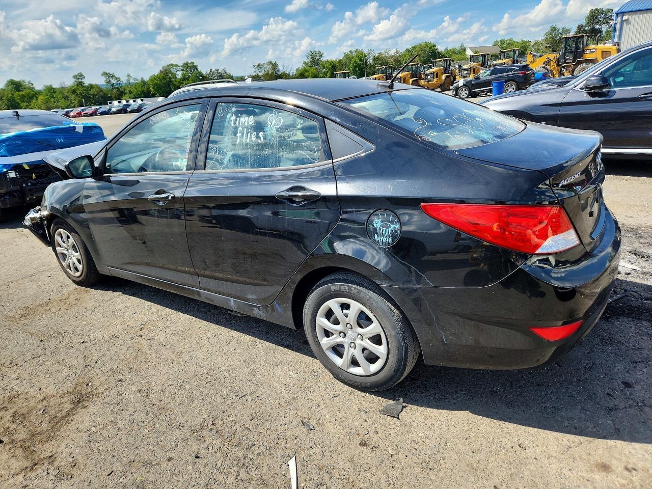 2013 Hyundai Accent Gls - zdjęcie 2