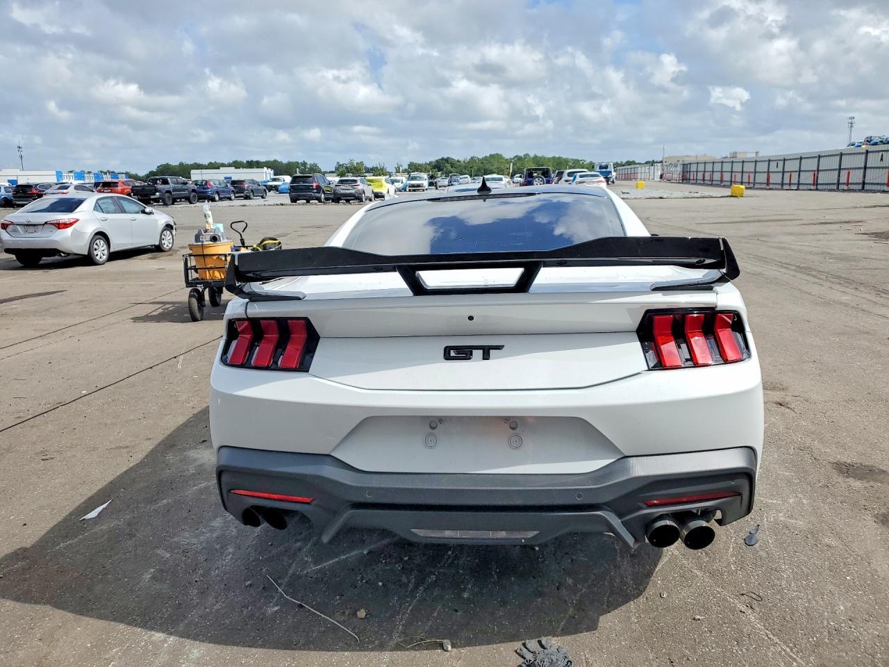 2025 Ford Mustang Gt - zdjęcie 6