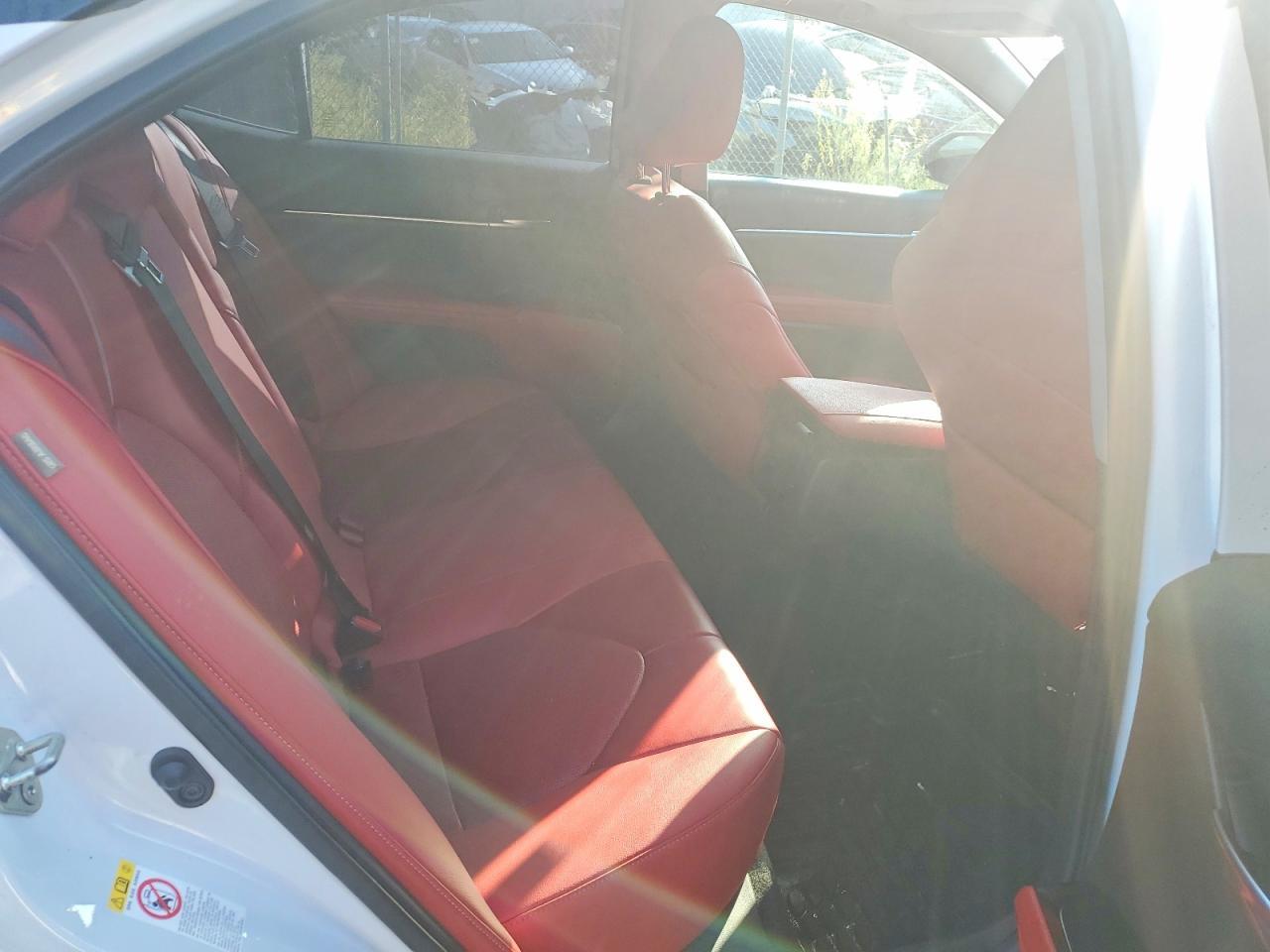 2019 Toyota Camry Xse - zdjęcie 10