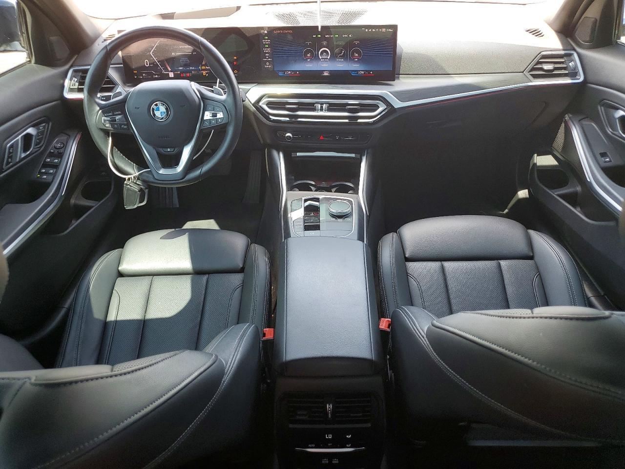 2023 BMW 330Xi - zdjęcie 8
