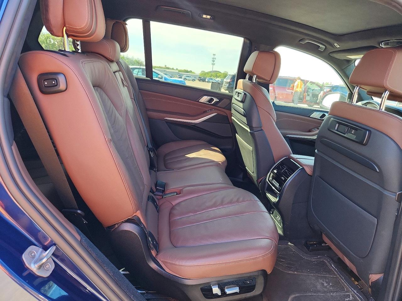 2020 BMW X7 xDrive40I - zdjęcie 11