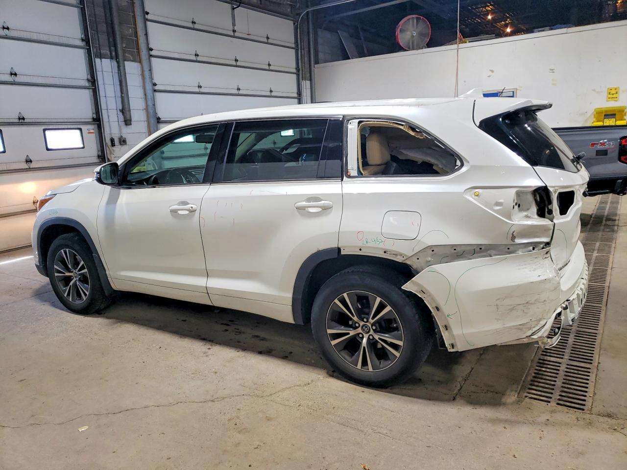 2016 Toyota Highlander Xle - zdjęcie 2