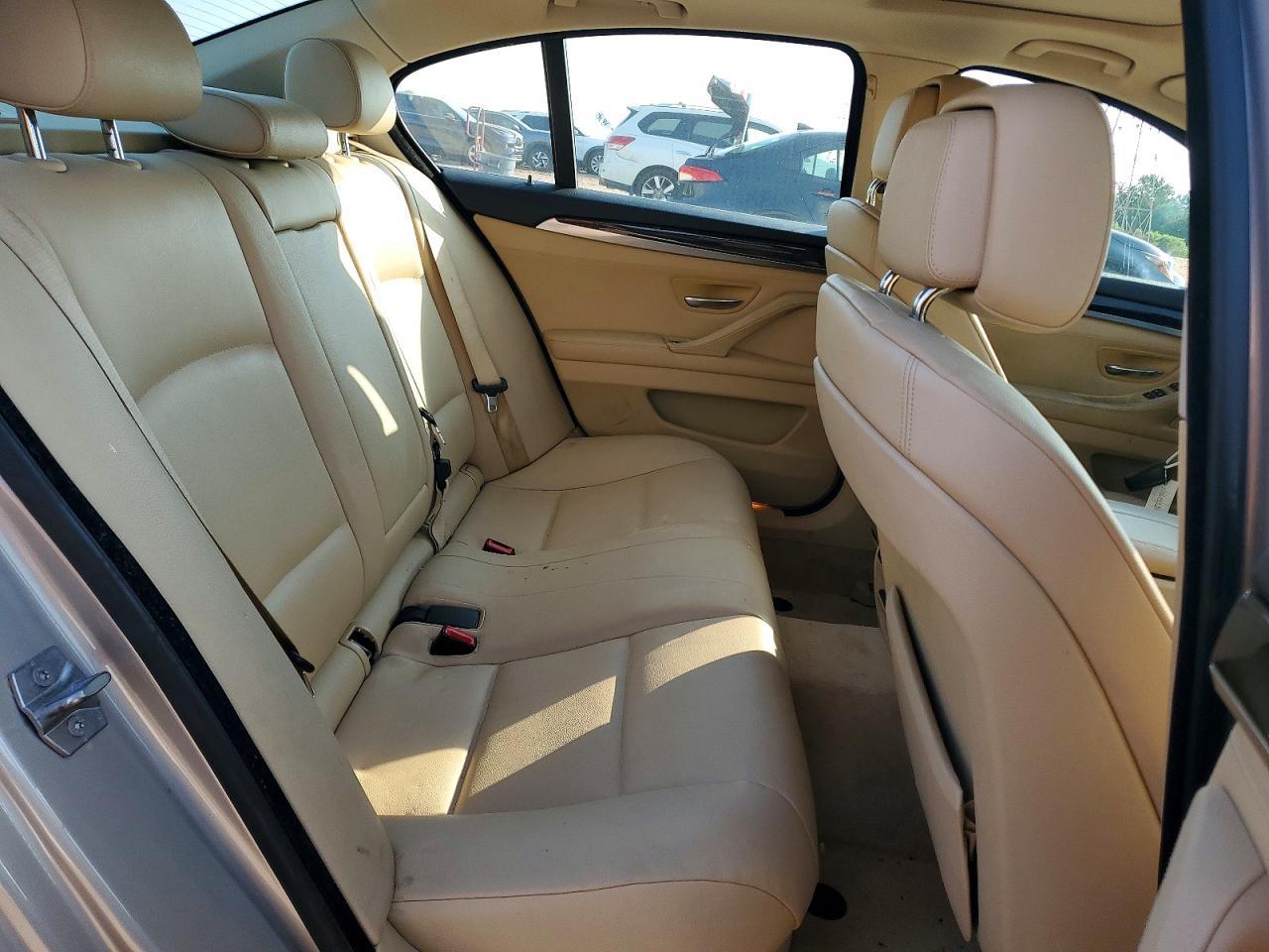2013 BMW 535 I - zdjęcie 10