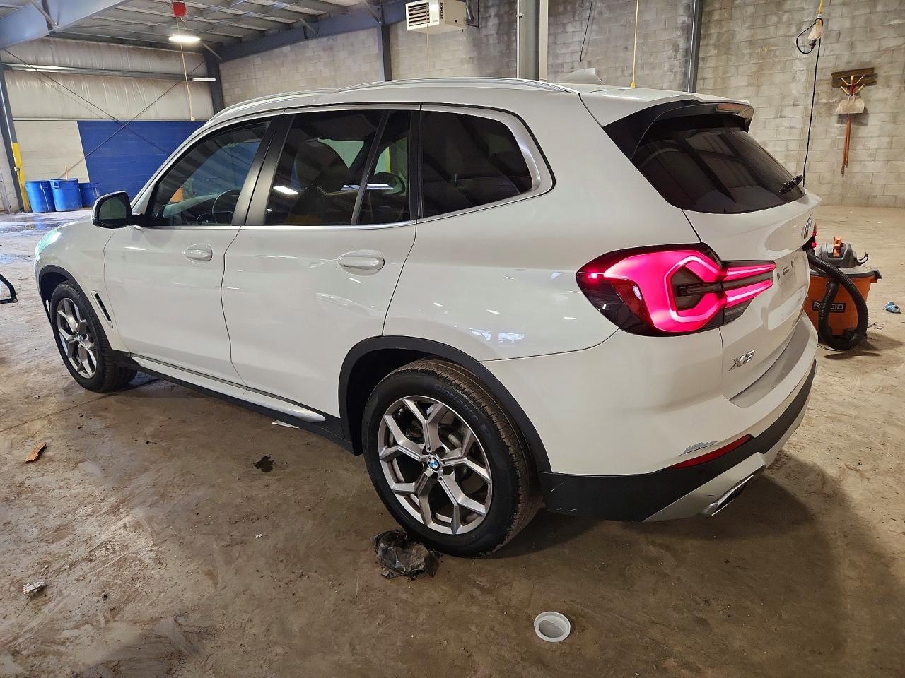 2022 BMW X3 Sdrive30I - zdjęcie 2