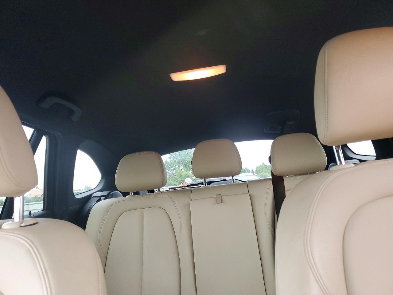 2017 BMW X1 xDrive28I - zdjęcie 10