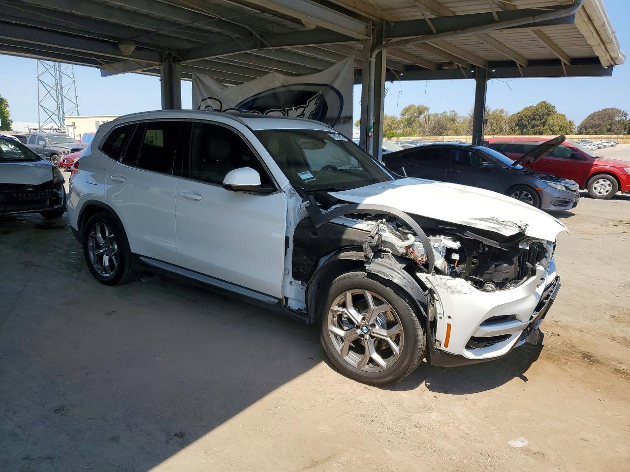 BMW X3 - zdjęcie 4
