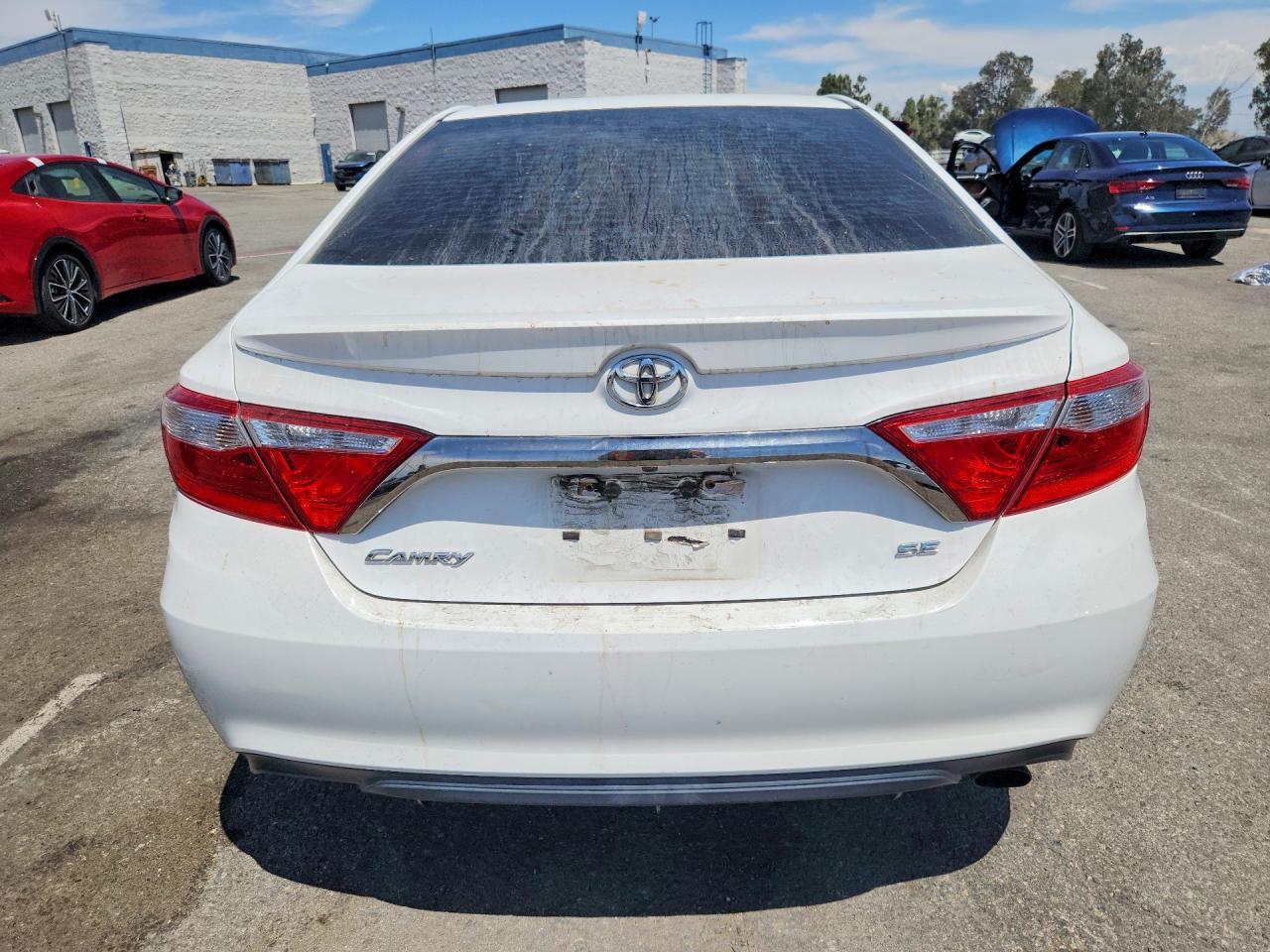 2017 Toyota Camry Se - zdjęcie 6