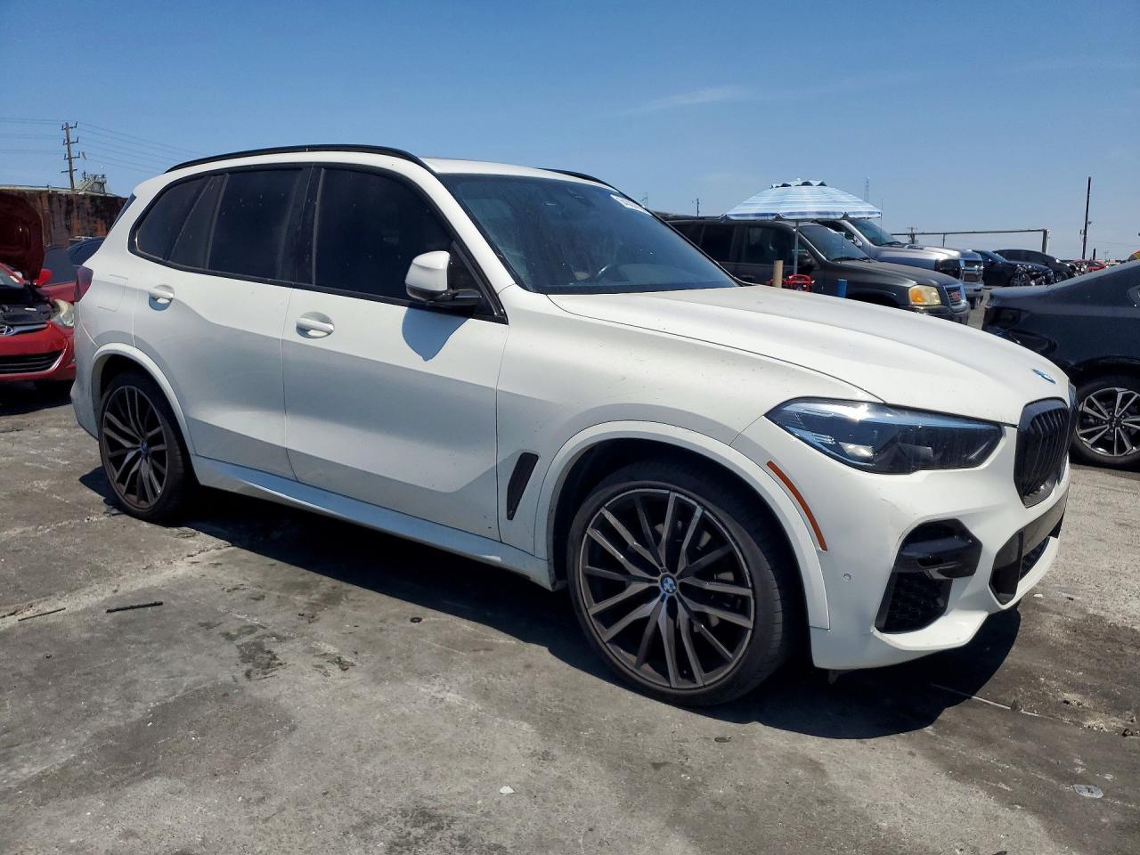 2023 BMW X5 xDrive40I - zdjęcie 4