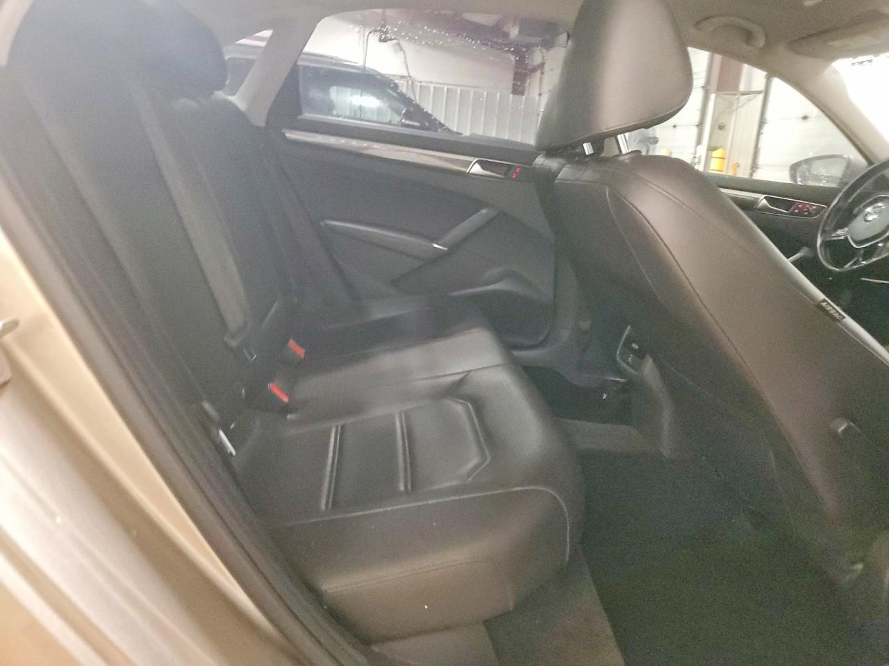 2016 Volkswagen Passat Se - zdjęcie 10