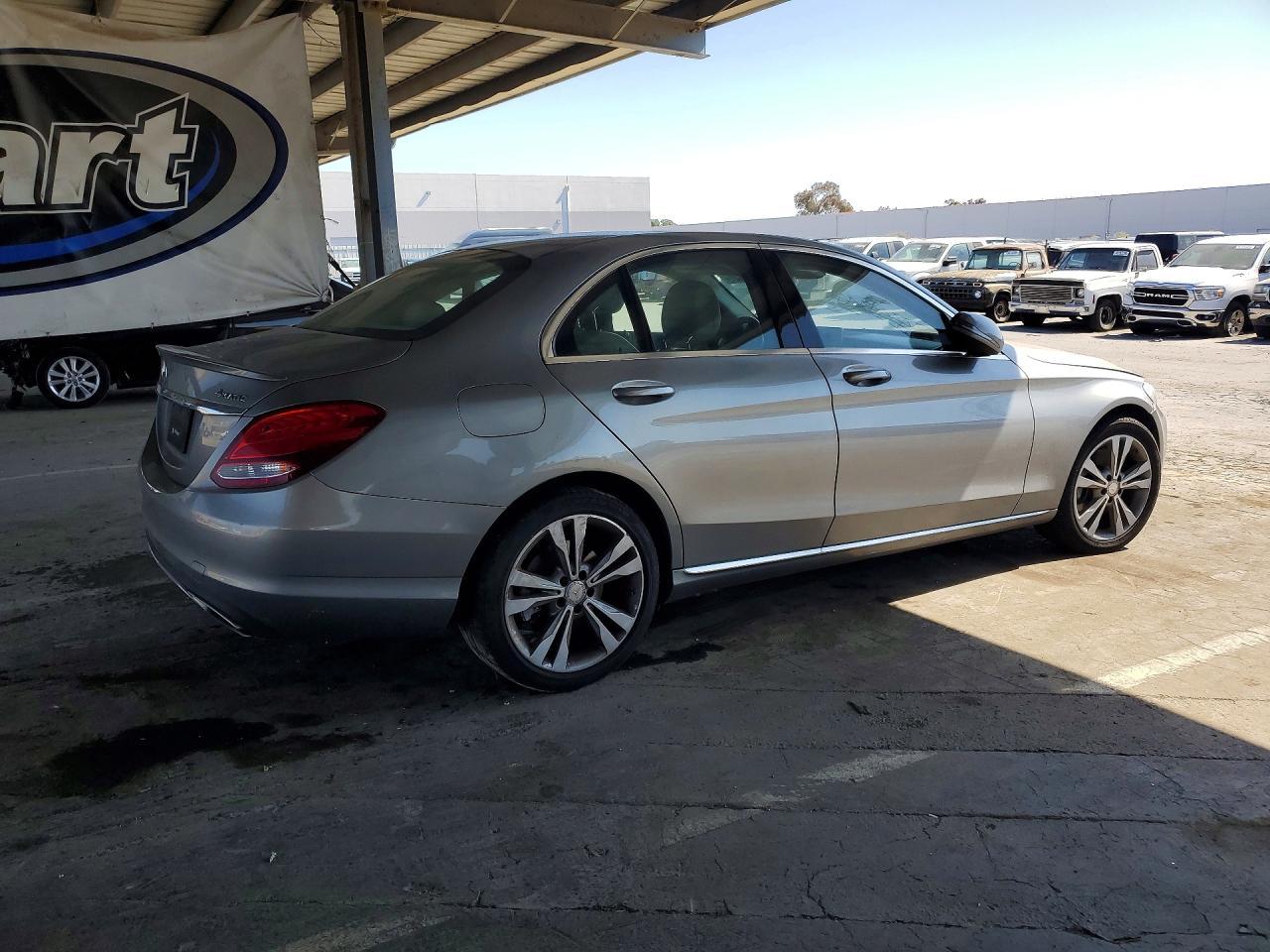 2016 Mercedes-Benz C 300 4Matic - zdjęcie 3