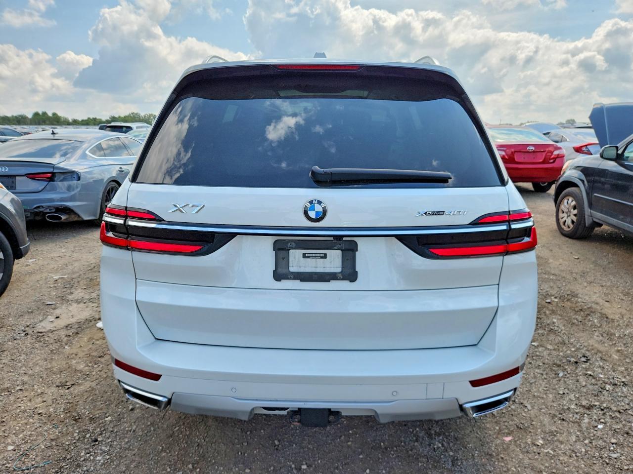 2023 BMW X7 xDrive40I - zdjęcie 6