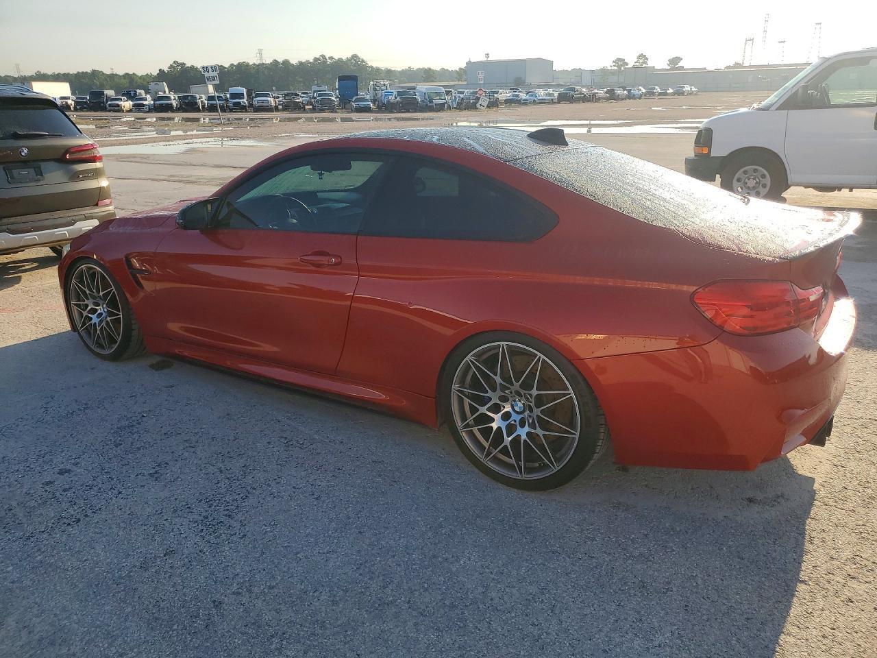 2017 BMW M4 - zdjęcie 2