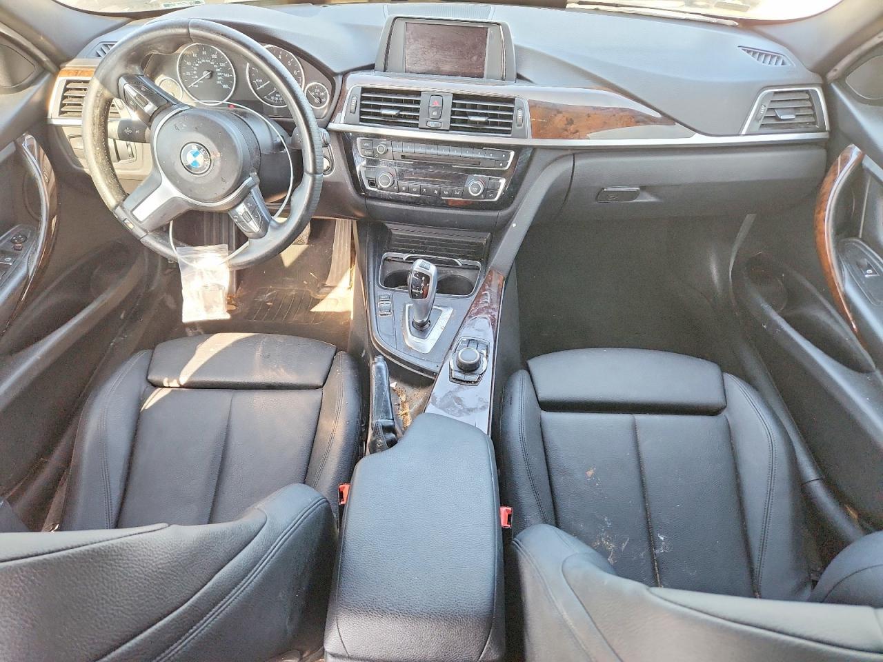 2016 BMW 320 I - zdjęcie 8