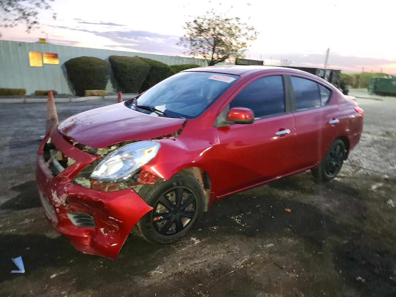 2014 Nissan Versa 1.6 Sv - zdjęcie główne