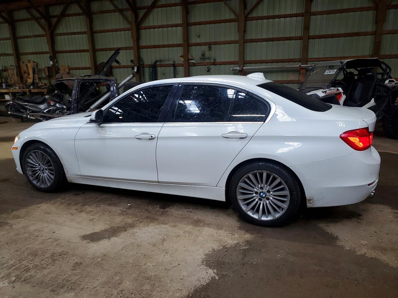 2015 BMW 328 Xi - zdjęcie 2