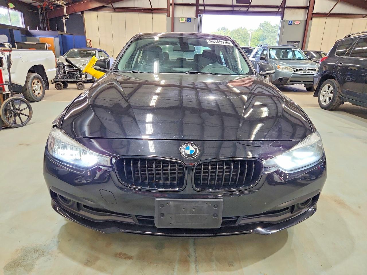 2017 BMW Seria 3 320i - zdjęcie 5