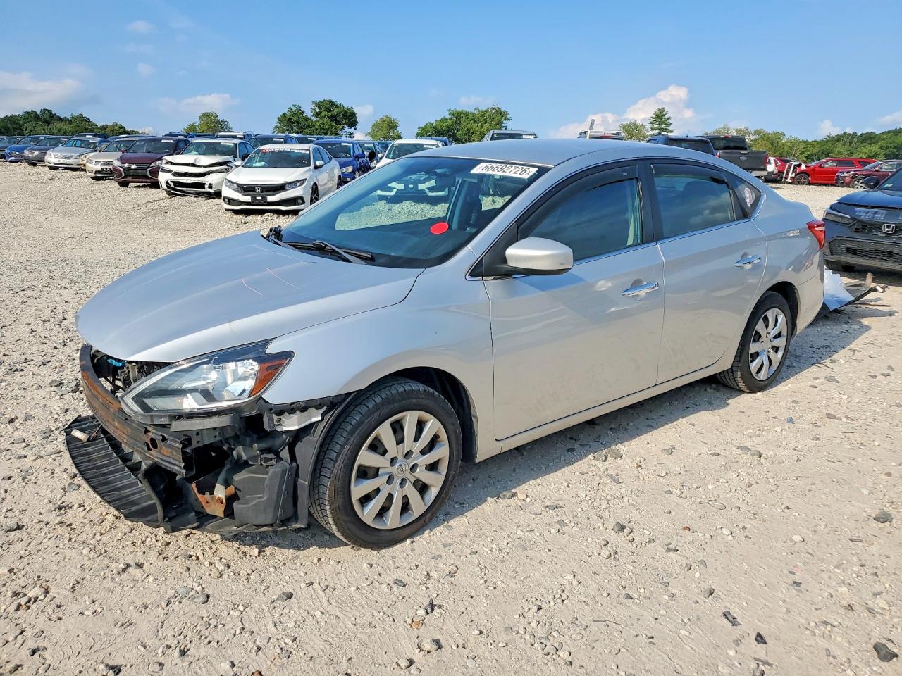 2016 Nissan Sentra S - zdjęcie główne