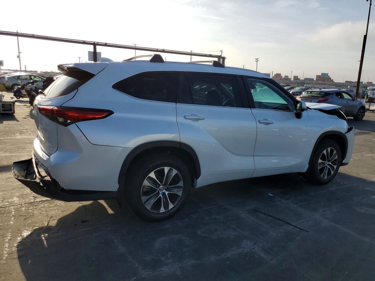 2023 Toyota Highlander Xle - zdjęcie 3