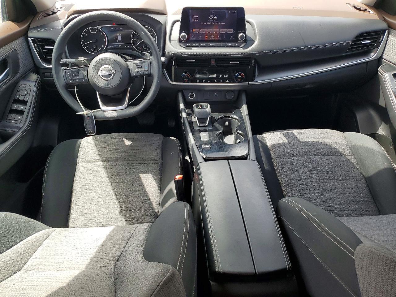 2023 Nissan Rogue Sv - zdjęcie 8