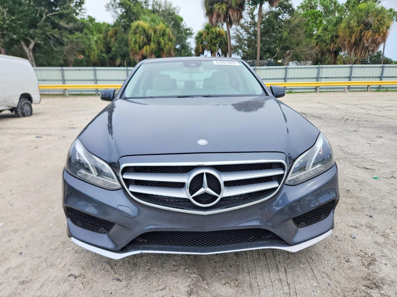 2014 Mercedes-Benz E 350 - zdjęcie 5