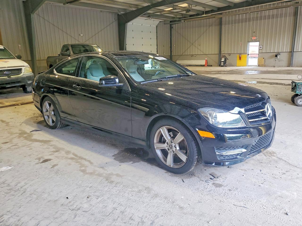 2014 Mercedes-Benz C 250 - zdjęcie 4