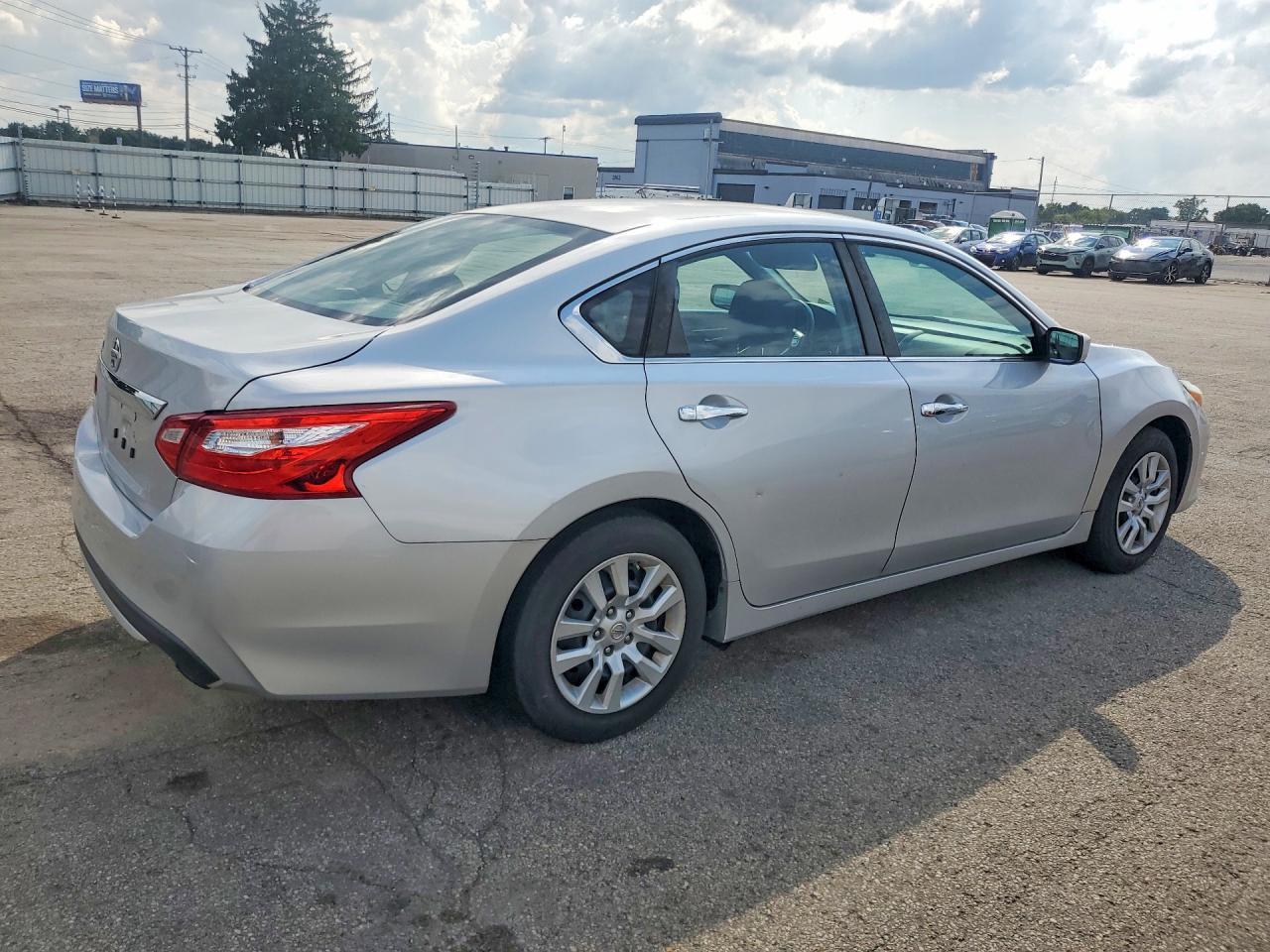 2016 Nissan Altima 2.5 S - zdjęcie 3